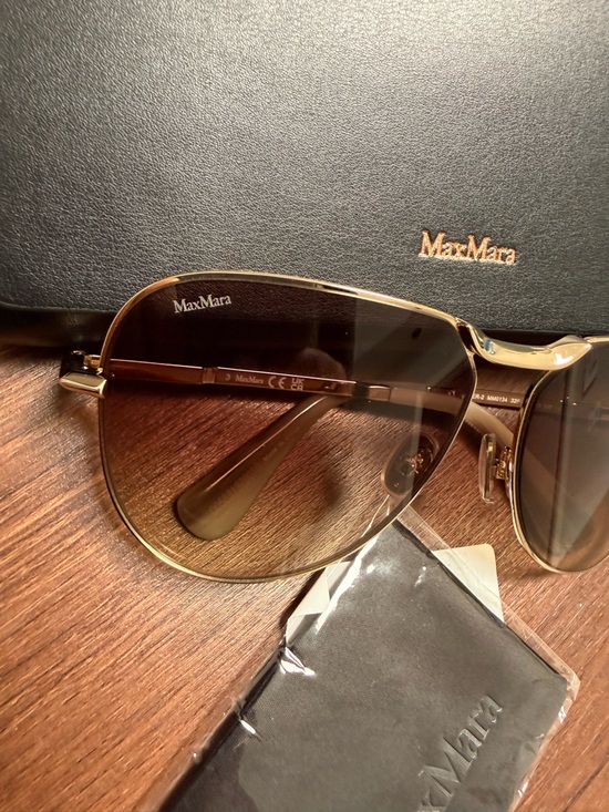 New. Max Mara Miller-2 Metal Aviator Sunglasses